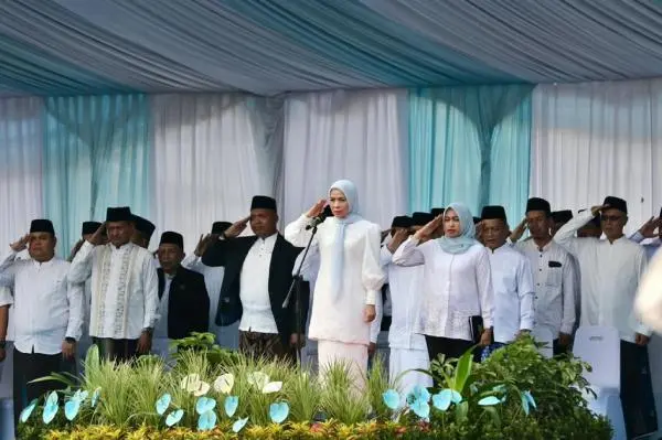 Peringati Hari Santri, Bupati Serang Berikan Beasiswa bagi Penghafal Alquran