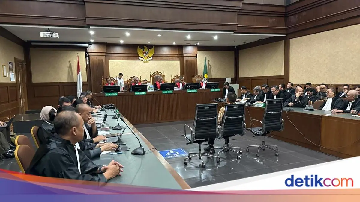 Putusan Perlawanan Eks Jampidsus Febrie 'Diembargo', Sidang Dilanjut