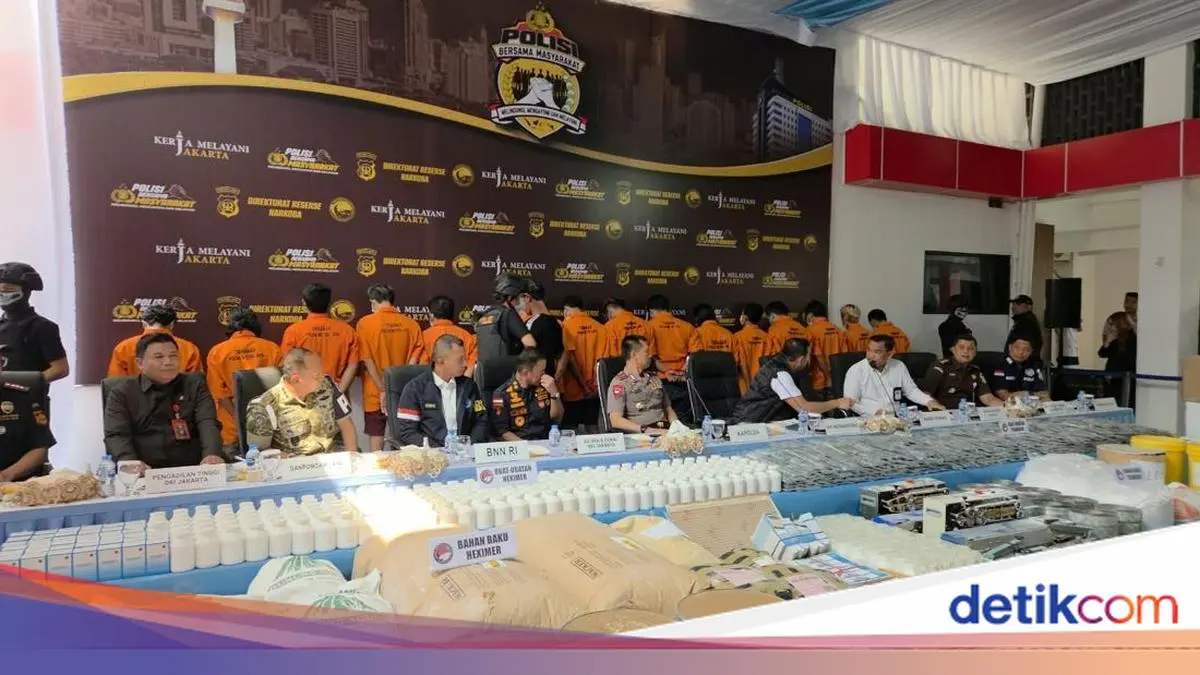 Polda Metro Sita 7 Juta Butir Obat Tramadol dari Pabrik di Sukoharjo