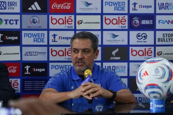 Arema FC Resmi Pecat Marcos Santos usai Dibantai Persija, Ini Gantinya