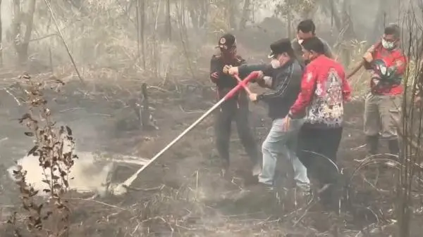 Padamkan Bara Api di Gambut, Satgas Karhutla Kotim Gunakan Metode Suntik Air