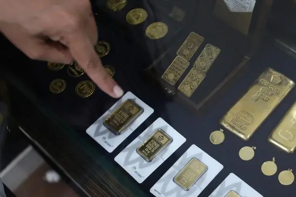 Harga Emas Hari Ini Turun Lagi, Buyback Merosot Jadi Segini
