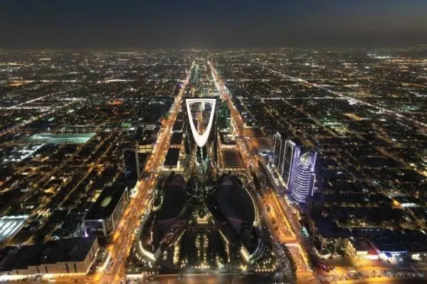 Ditutup gegara Serangan Houthi, Kingdom Centre Riyadh Jadi Kantor IMF dan Perusahaan AS