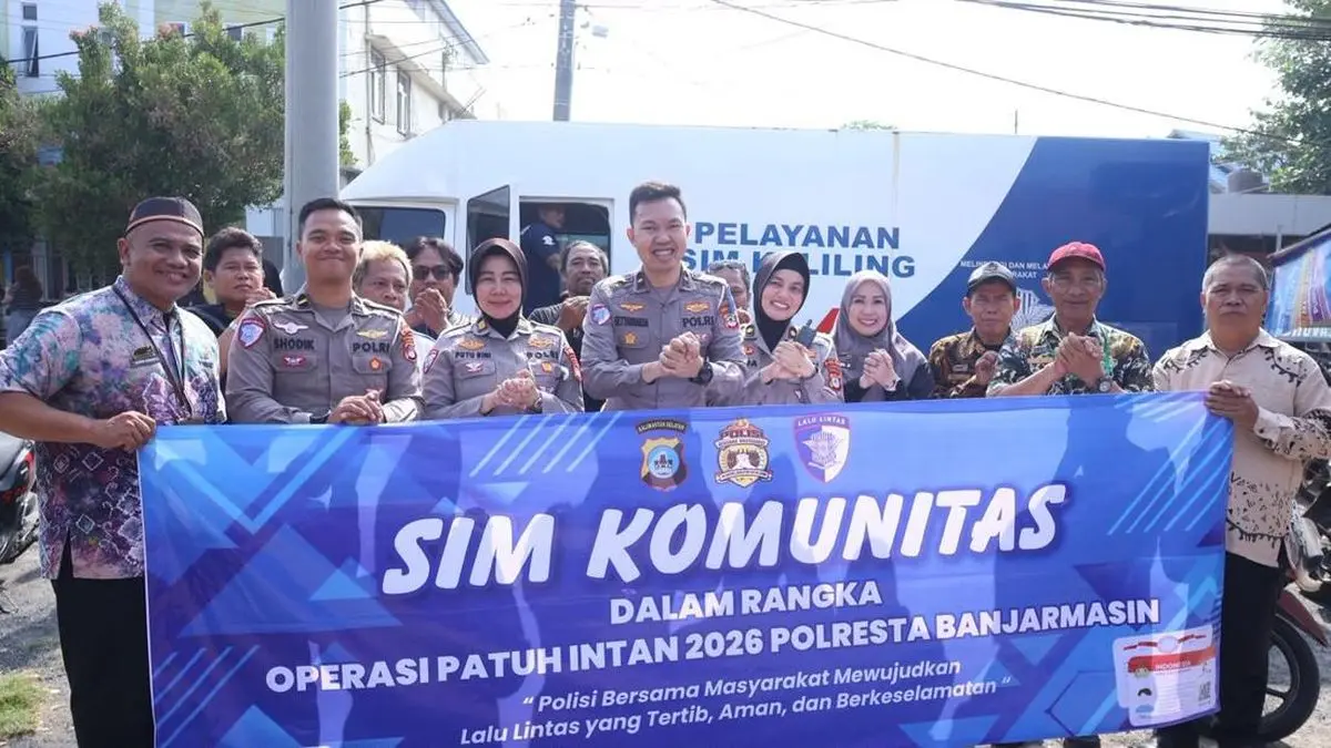 Korlantas Jemput Bola Layanan SIM ke Desa hingga Pondok Pesantren