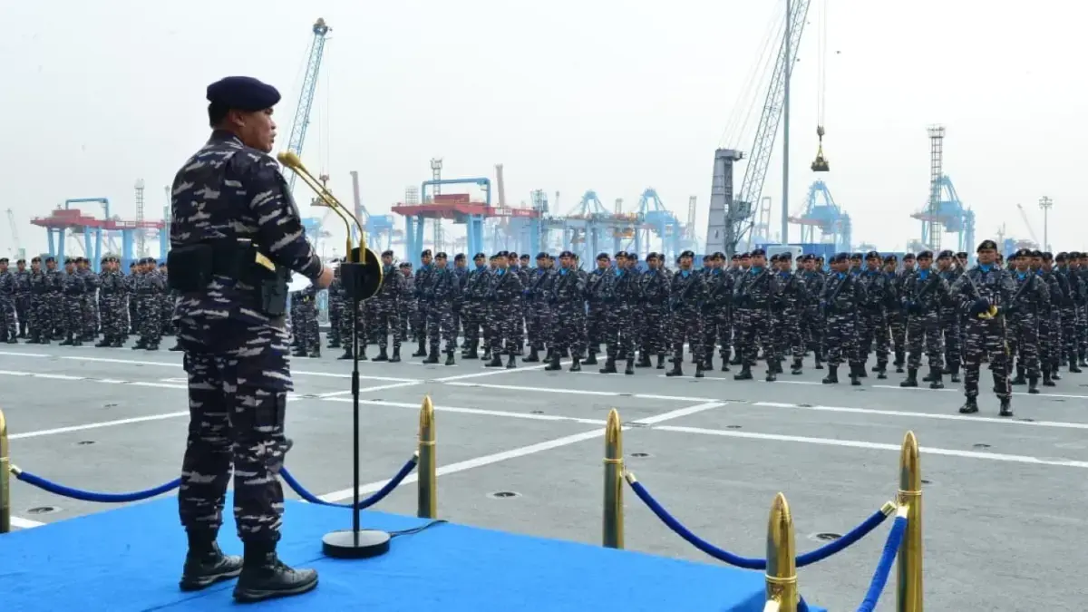 Peringati Sumpah Pemuda di Kapal Induk Sriwijaya, TNI AL Beri Penghargaan Pada Prajurit Berprestasi
