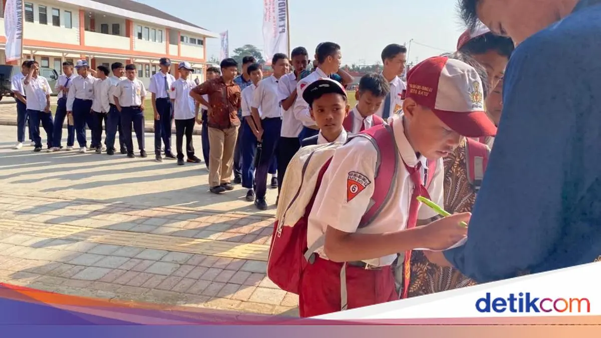 Sekolah Rakyat Jaring Puluhan Ribu Anak Kurang Mampu dari SD-SMA