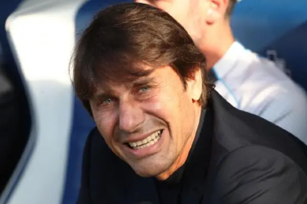 Antonio Conte Sepakat Jadi Pelatih MU? Posisi Carrick Makin Panas
