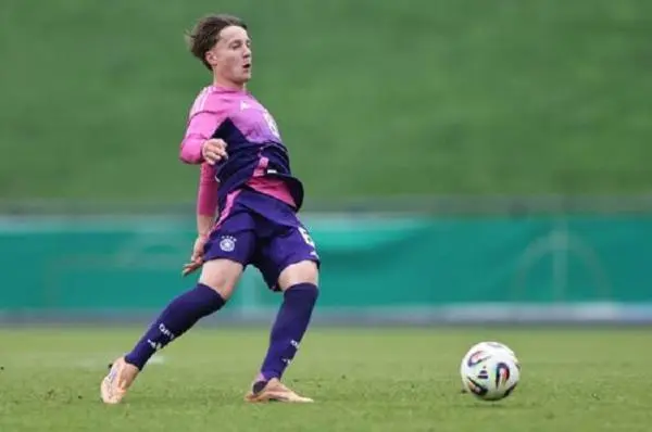 AC Milan dan Inter Berebut Wonderkid 15 Tahun, Barcelona hingga Madrid Ikut Mengintai