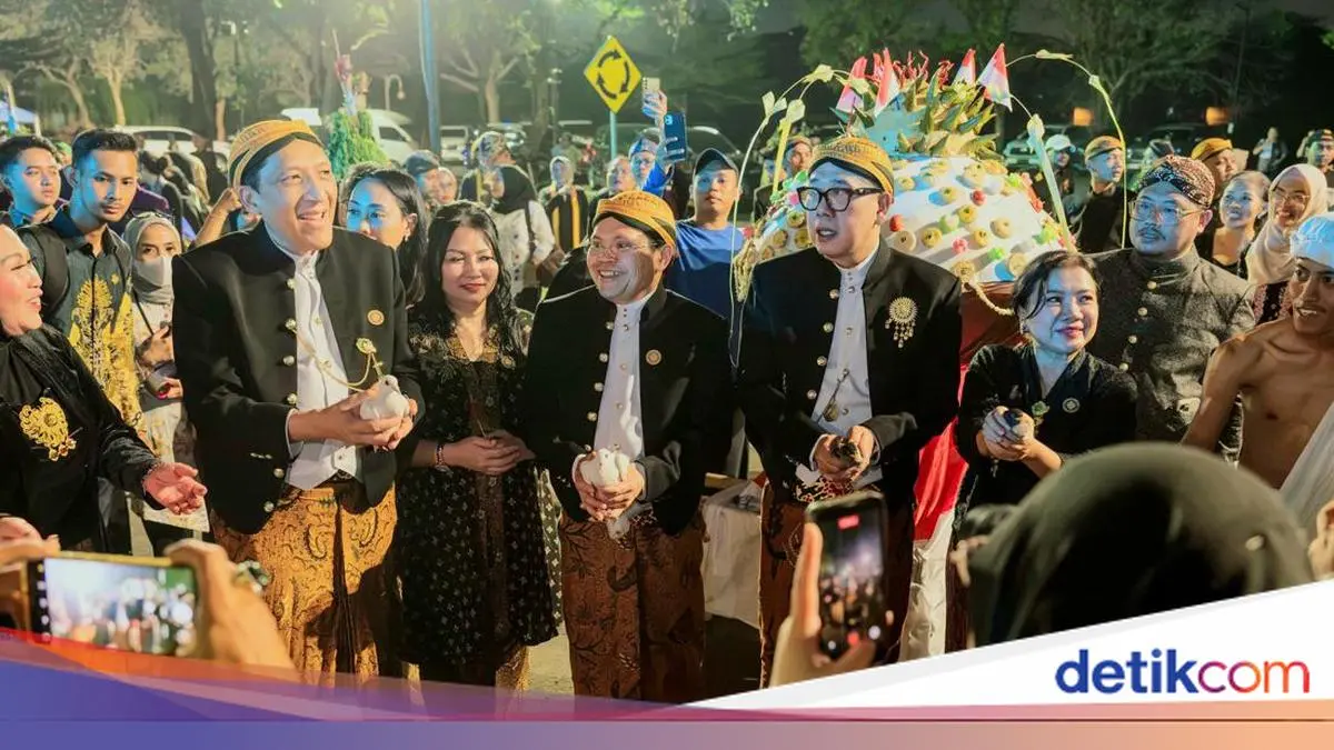 Kemenbud Gelar Kirab Pusaka & Ruwatan Bumi, Hadirkan 9 Pusaka Bersejarah
