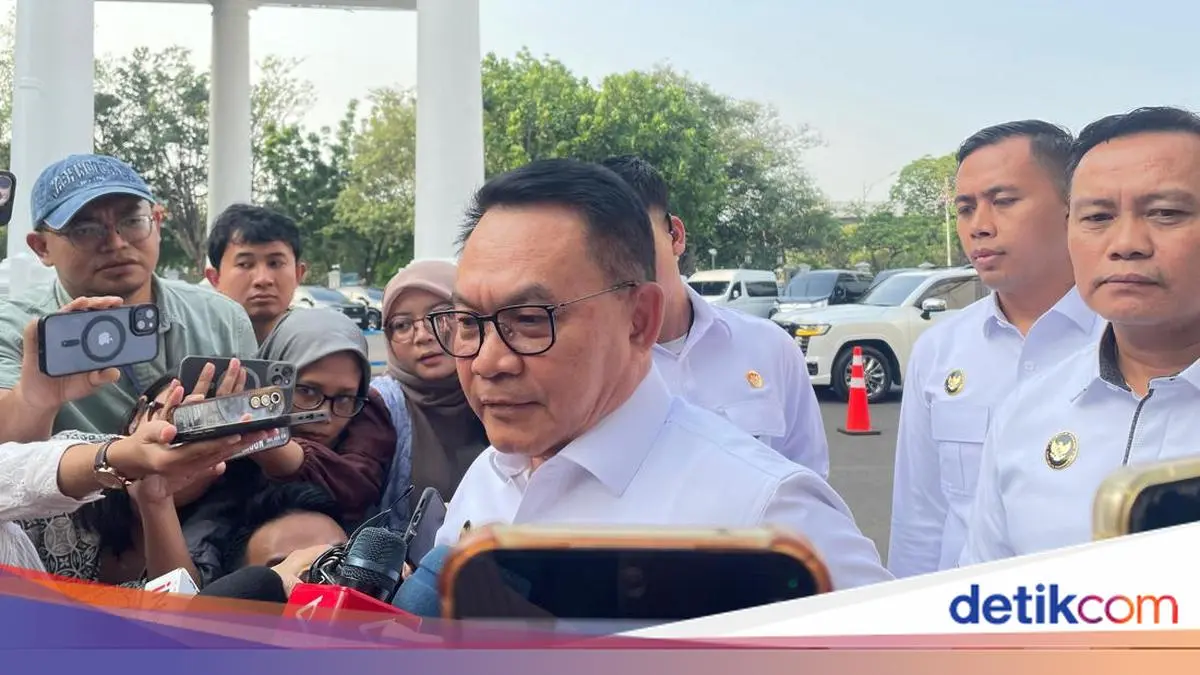 Prabowo Panggil Menko Polkam hingga Kapolri Bahas Penanganan Karhutla