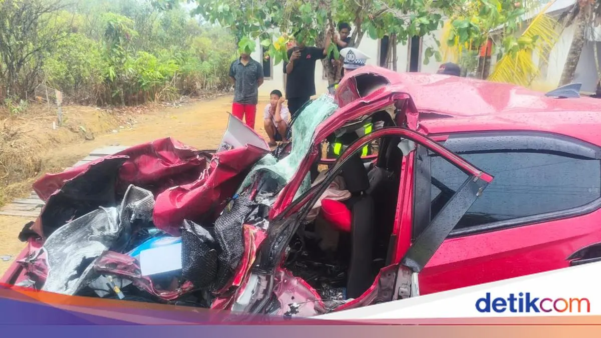 Mobil Tabrak Truk di Bangka Tengah, 4 Orang Sekeluarga Tewas
