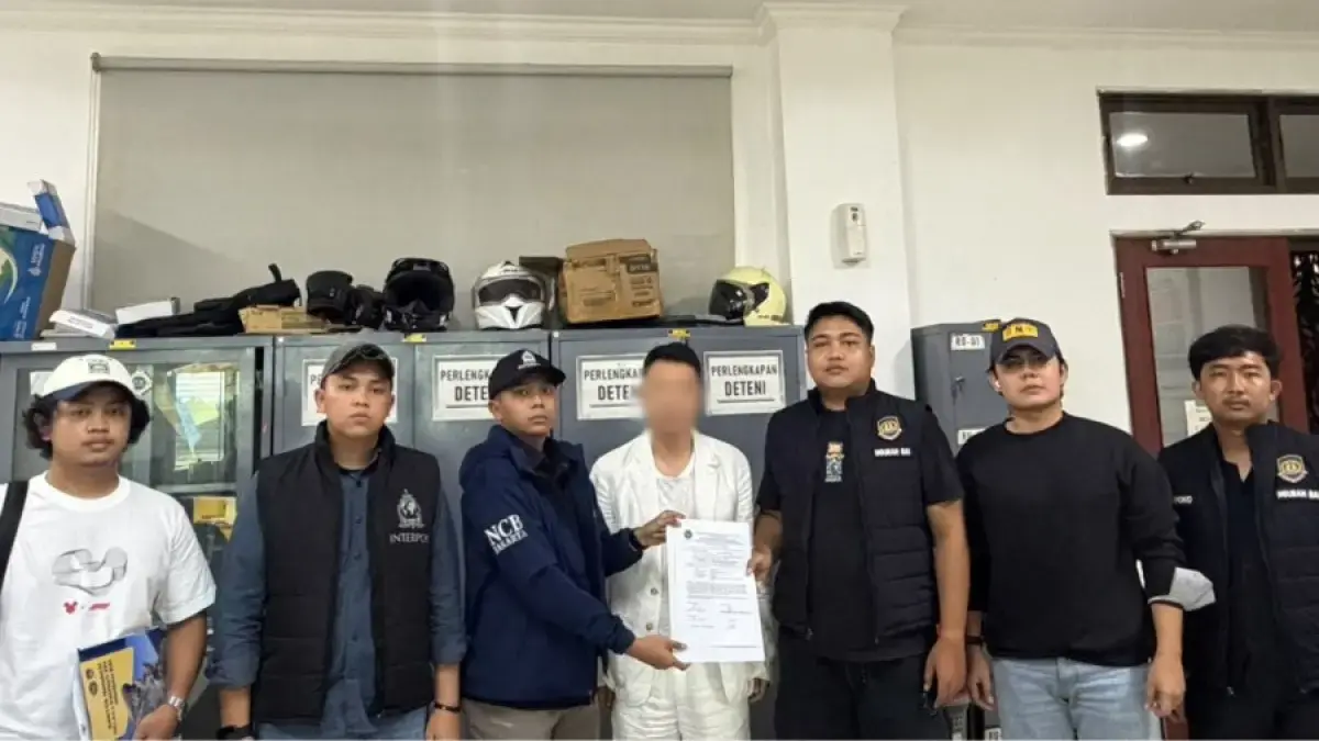 Imigrasi Deportasi Buronan Interpol Asal Tiongkok Diduga Terlibat Pencucian Uang
