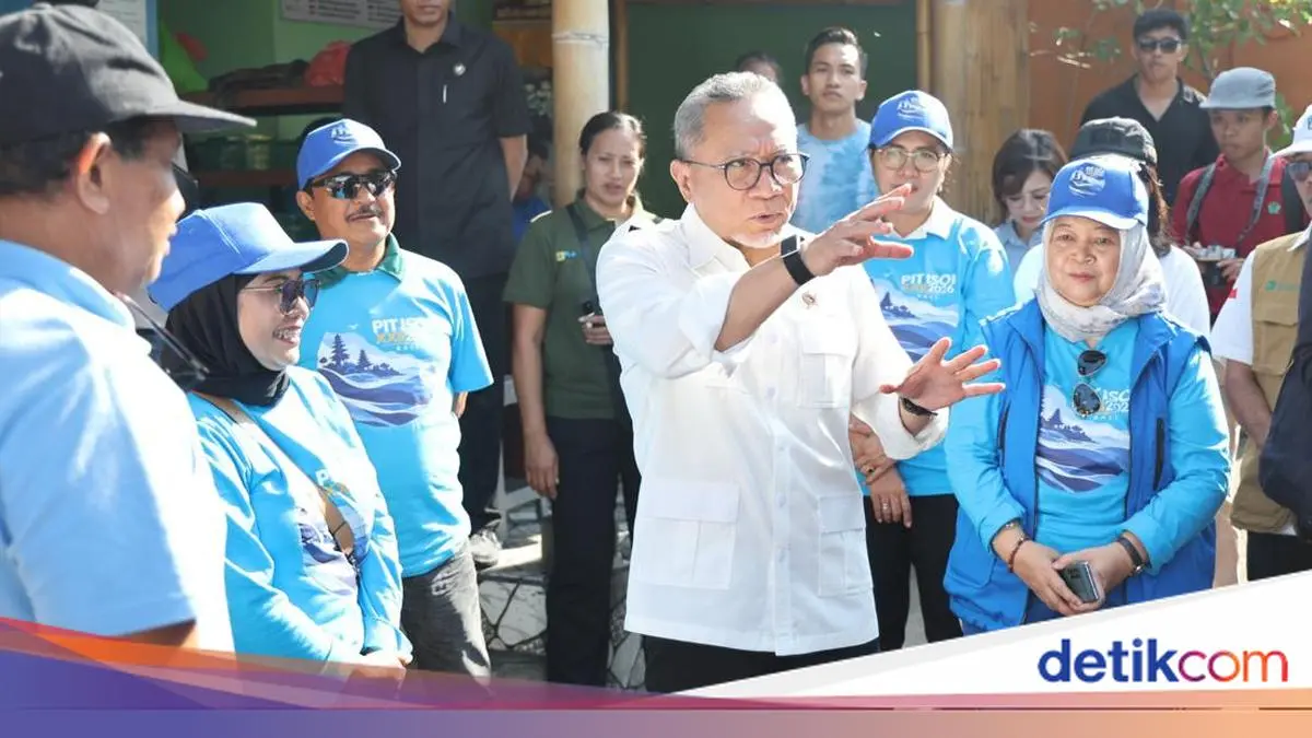 Zulhas Ajak Seluruh Pihak Jaga Hulu Sungai hingga Pesisir dari Sampah