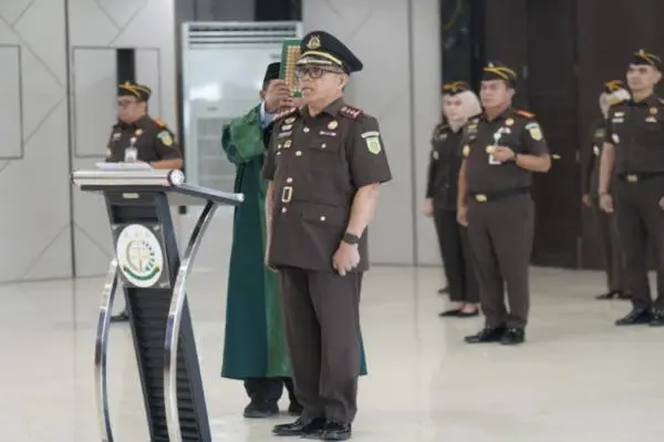 Burhan Dilantik Jadi Kejari Gowa, Ini 5 Pesan Penting Kajati Sulsel