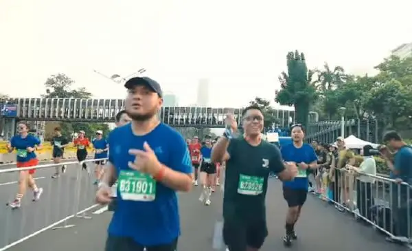 Bukan Sekadar Olahraga, Yasha Chatab Ungkap Makna Lari Lewat Buku Lari dari Kenyataan