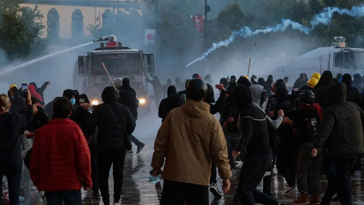 Ribuan Warga Albania Demo Jengah Biaya Hidup Tinggi, Tuntut PM Mundur