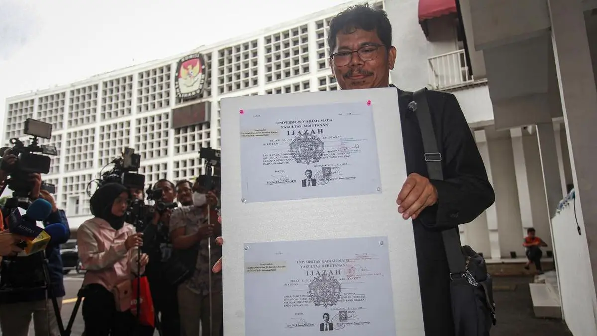 Bonatua Gugat Ijazah Jokowi di PN Jakpus, Putusan Sela 11 November