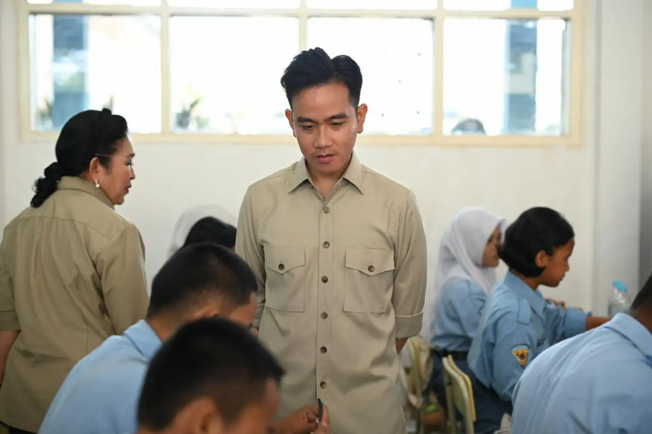 2 Tahun Gibran Cuma Jadi Bayangan Prabowo? Ternyata Ngurusi MBG hingga Kerja ke Afrika