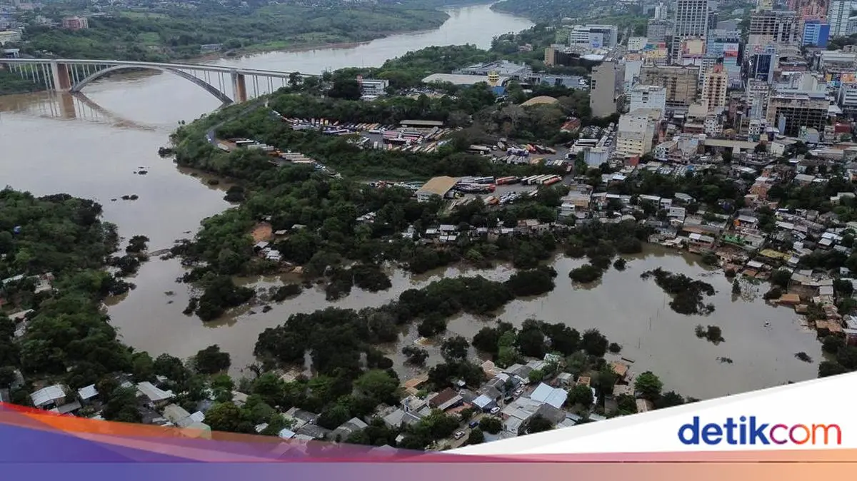 Begini Penampakan Banjir di Paraguay Usai Diguyur Hujan Deras