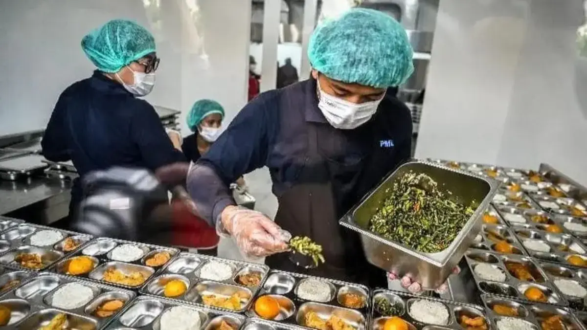 MBG Prasmanan Dianggap Lebih Efisien, Bisa Tekan Jumlah Sampah Sisa Makanan