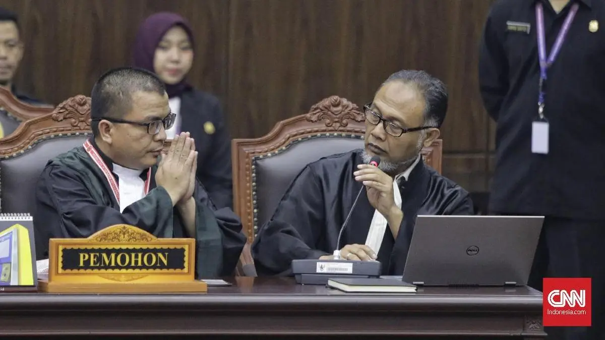 Denny Indrayana: Kemendikdasmen Tak Bisa Tunjukkan Bukti Ijazah Gibran