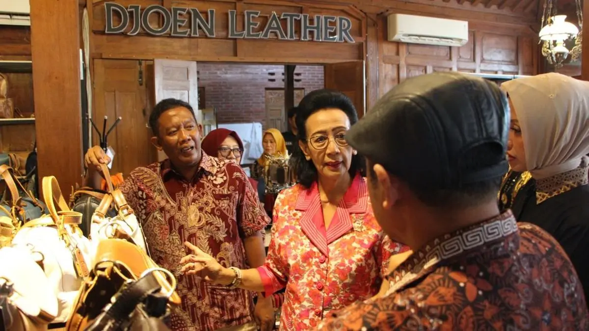 GKR Hemas Minta Perajin Kulit Bantul Perketat Mutu dan Siapkan Penerus