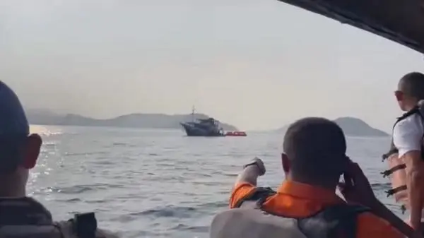 Kapal Wisata KM Feronia Tenggelam di Perairan Tatawa NTT, 29 Orang Dievakuasi 1 Hilang